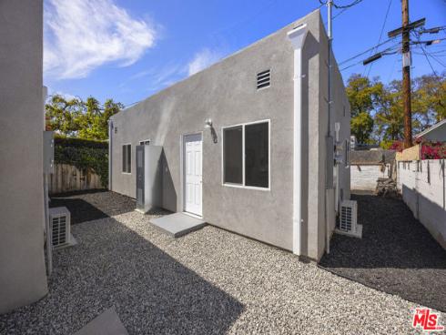 121 W Elm Avenue, Fullerton, CA