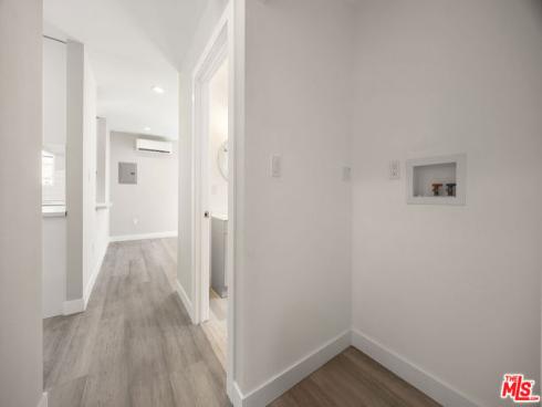 121 W Elm Avenue, Fullerton, CA