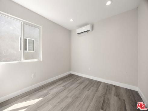 121 W Elm Avenue, Fullerton, CA