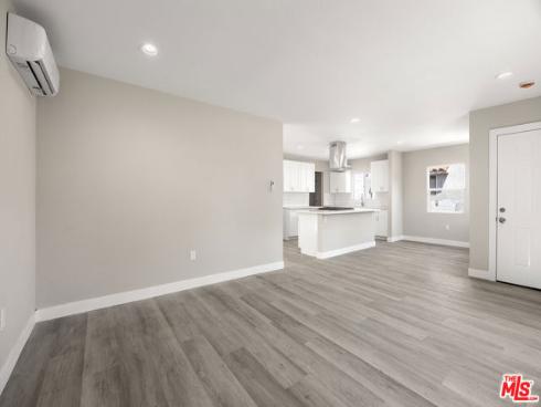 121 W Elm Avenue, Fullerton, CA