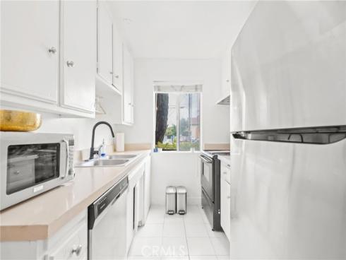 400 N Acacia  B12  Avenue, Fullerton, CA