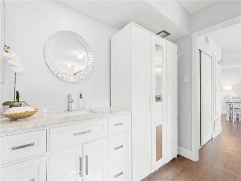 400 N Acacia  B12  Avenue, Fullerton, CA