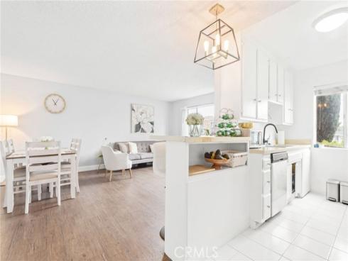 400 N Acacia  B12  Avenue, Fullerton, CA