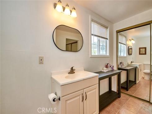 2624 W Cherry Avenue, Fullerton, CA