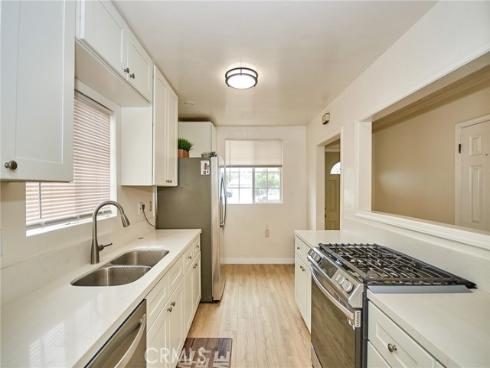 2624 W Cherry Avenue, Fullerton, CA