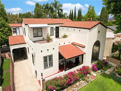 521 W Whiting Avenue, Fullerton, CA