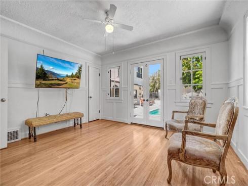 521 W Whiting Avenue, Fullerton, CA