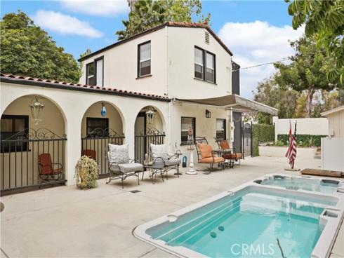 521 W Whiting Avenue, Fullerton, CA