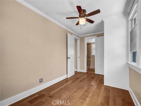 521 W Whiting Avenue, Fullerton, CA