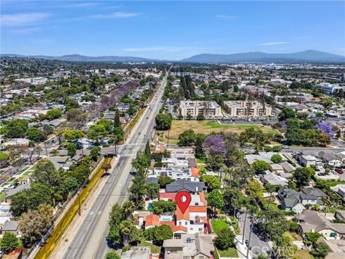 521 W Whiting Avenue, Fullerton, CA