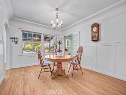 521 W Whiting Avenue, Fullerton, CA