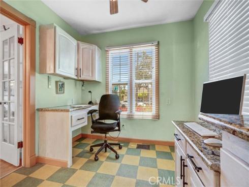 521 W Whiting Avenue, Fullerton, CA