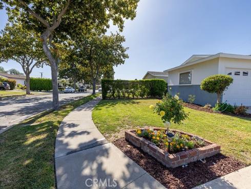 1537 E Brookdale Place, Fullerton, CA