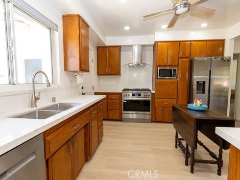 1537 E Brookdale Place, Fullerton, CA