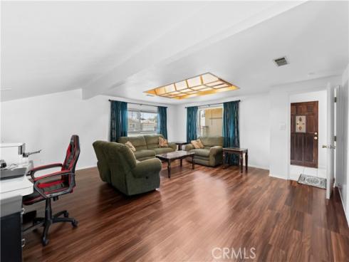 1467 W Southgate Avenue, Fullerton, CA