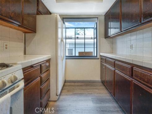 2220 E Chapman 51 Avenue, Fullerton, CA