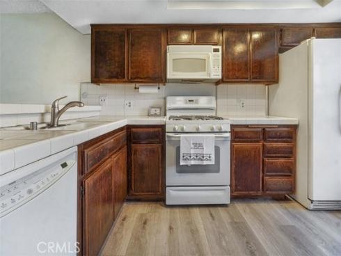 2220 E Chapman 51 Avenue, Fullerton, CA