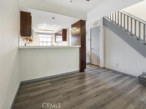 2220 E Chapman 51 Avenue, Fullerton, CA