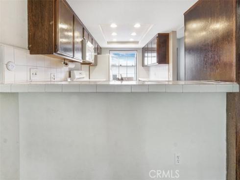 2220 E Chapman 51 Avenue, Fullerton, CA