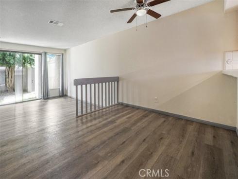 2220 E Chapman 51 Avenue, Fullerton, CA