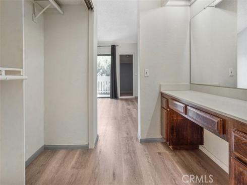 2220 E Chapman 51 Avenue, Fullerton, CA