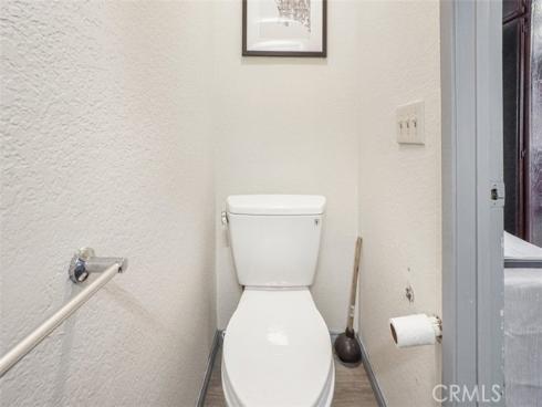 2220 E Chapman 51 Avenue, Fullerton, CA