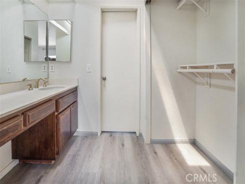 2220 E Chapman 51 Avenue, Fullerton, CA