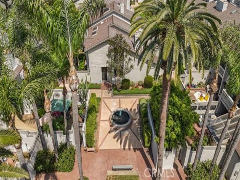 2220 E Chapman 51 Avenue, Fullerton, CA