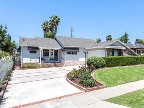 1113 Hollydale Drive, Fullerton, CA