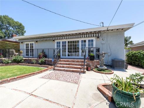 1113 Hollydale Drive, Fullerton, CA