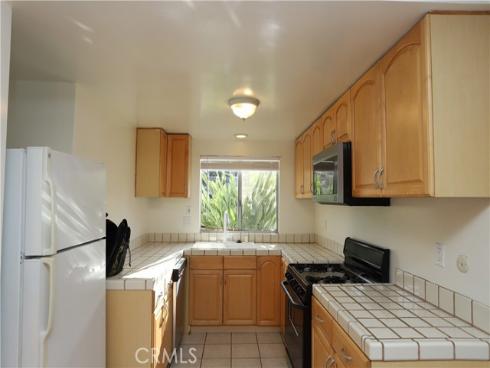 2014 Associated Rd 2 , Fullerton, CA