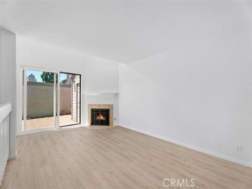 2220 E Chapman 12 Avenue, Fullerton, CA