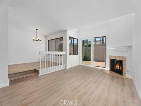 2220 E Chapman 12 Avenue, Fullerton, CA