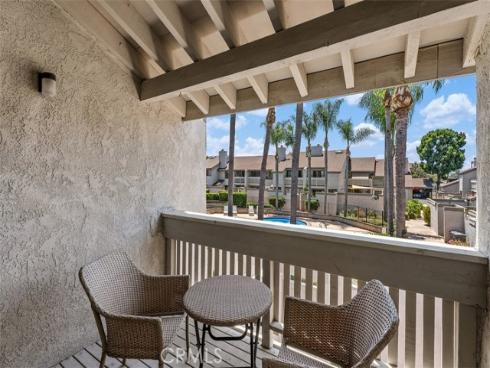 2220 E Chapman 12 Avenue, Fullerton, CA