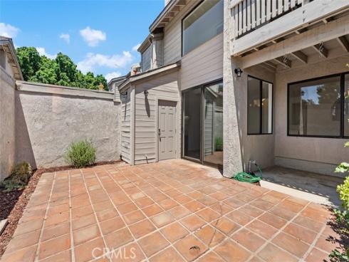 2220 E Chapman 12 Avenue, Fullerton, CA