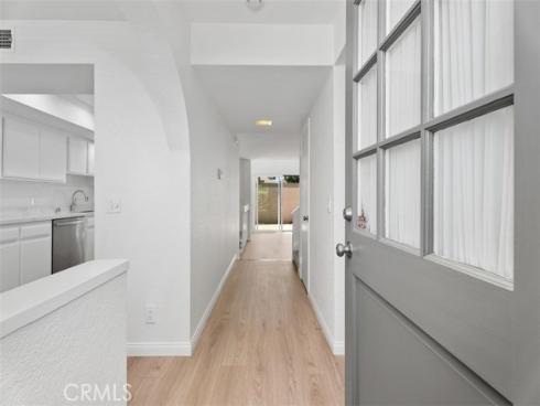 2220 E Chapman 12 Avenue, Fullerton, CA