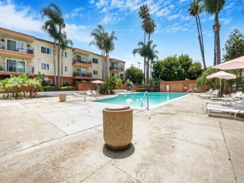 400 N Acacia D16 Avenue, Fullerton, CA