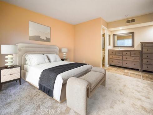 400 N Acacia D16 Avenue, Fullerton, CA