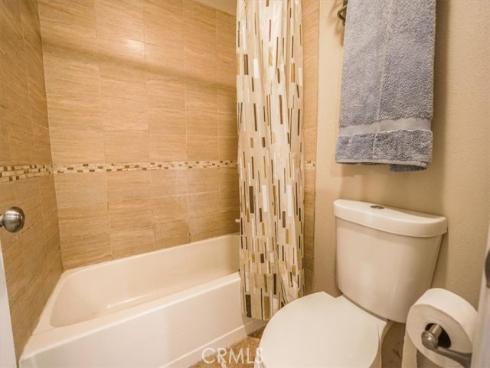 400 N Acacia D16 Avenue, Fullerton, CA