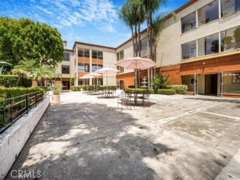 400 N Acacia D16 Avenue, Fullerton, CA