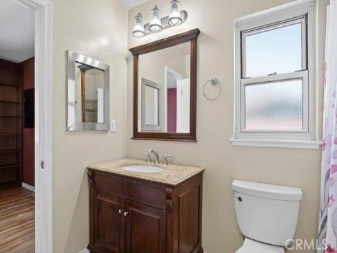 1501 W Baker Avenue, Fullerton, CA