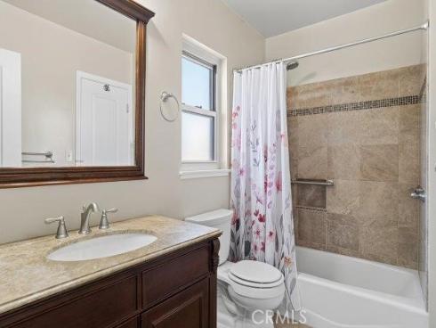 1501 W Baker Avenue, Fullerton, CA