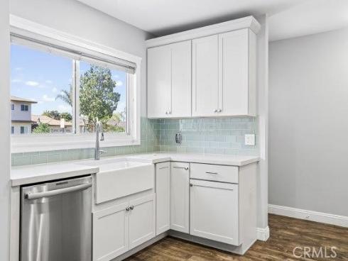 1501 W Baker Avenue, Fullerton, CA