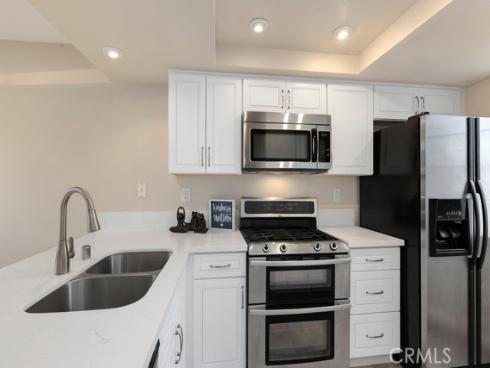 2410 W Orangethorpe 5 Avenue, Fullerton, CA