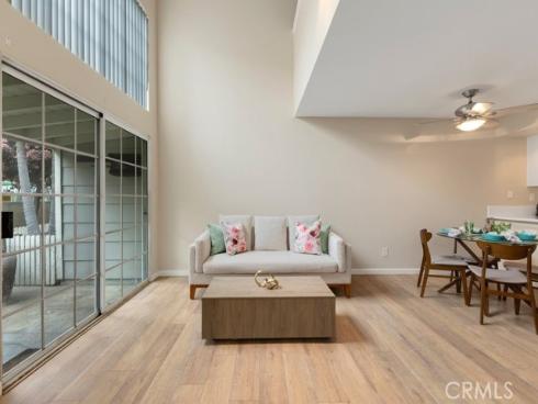 2410 W Orangethorpe 5 Avenue, Fullerton, CA