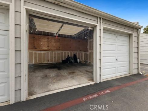 2410 W Orangethorpe 5 Avenue, Fullerton, CA