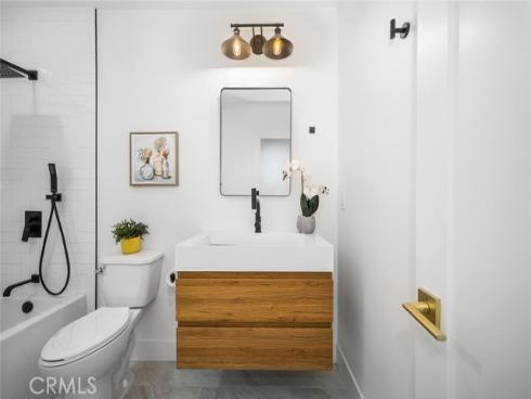 3209 Lakeknoll Drive , Fullerton, CA