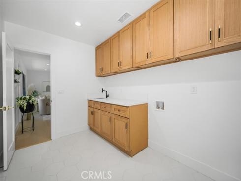 3209 Lakeknoll Drive , Fullerton, CA