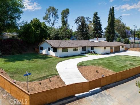 3209 Lakeknoll Drive , Fullerton, CA