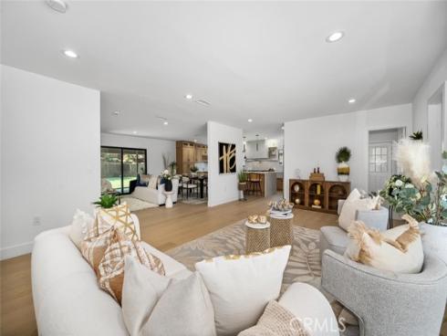 3209 Lakeknoll Drive , Fullerton, CA